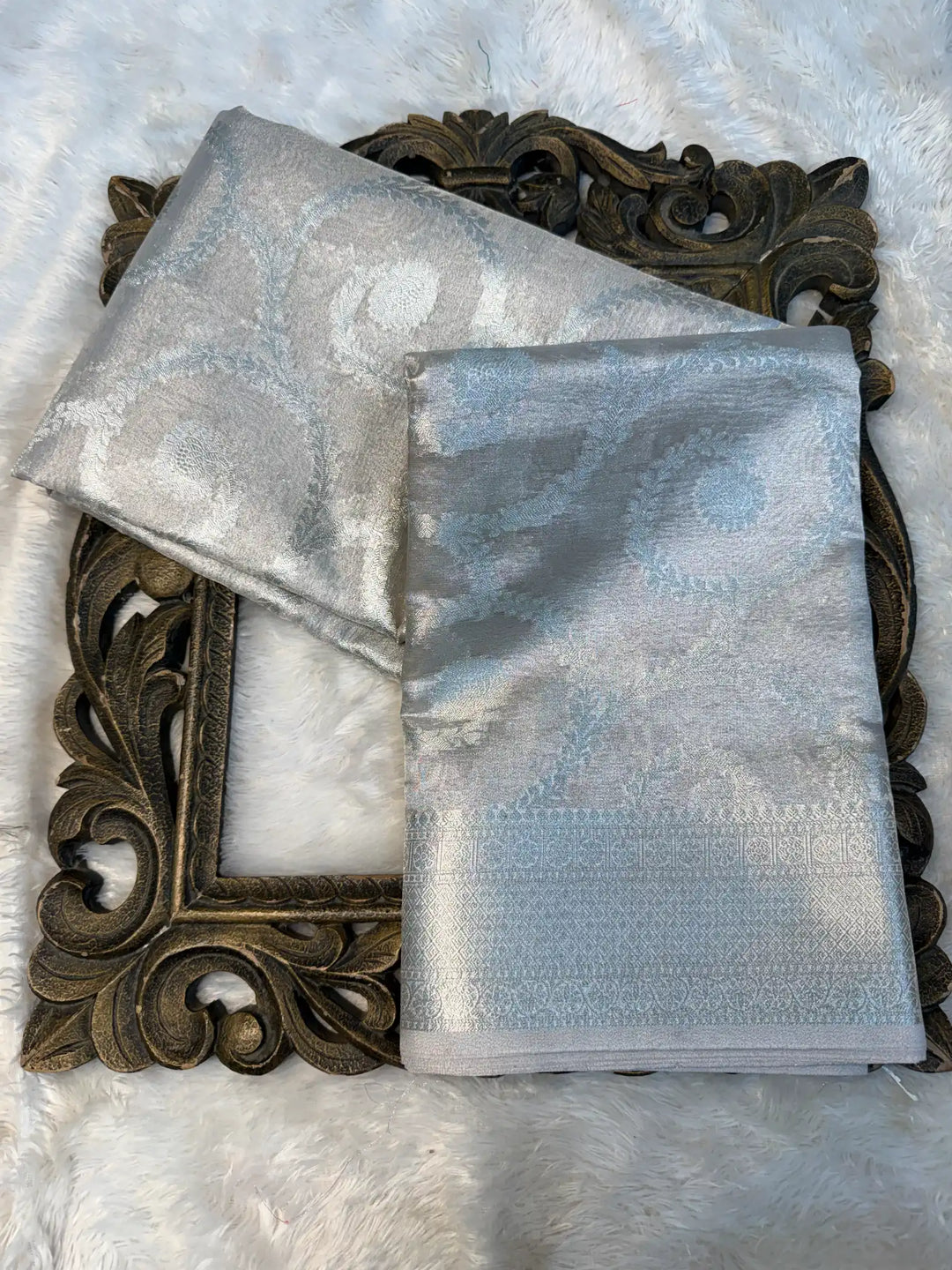 Eccentric Weave Softsilk Traditional Banarasi Saree