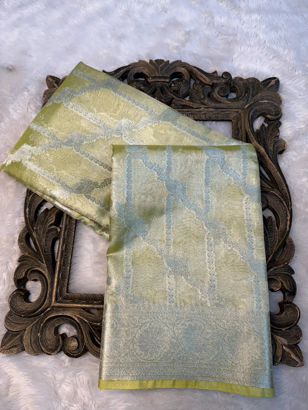 Contemporary Weave Kora Tissue Silk Banarasi Saree
