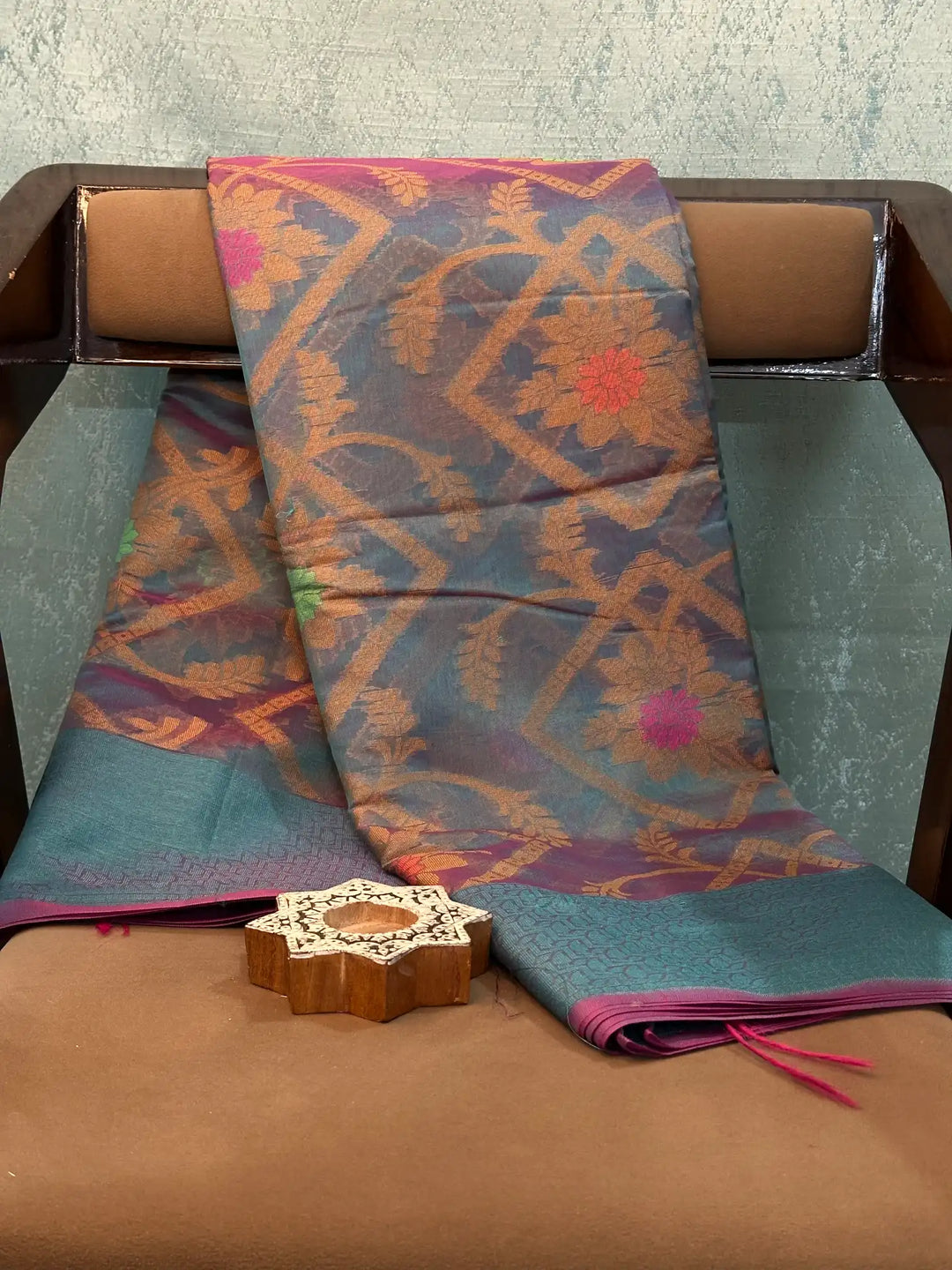 Eccentric Weave Softsilk Traditional Banarasi Saree