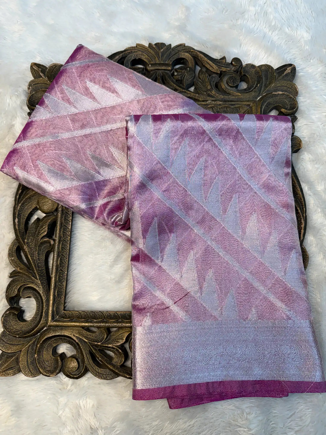 Eccentric Weave Softsilk Traditional Banarasi Saree
