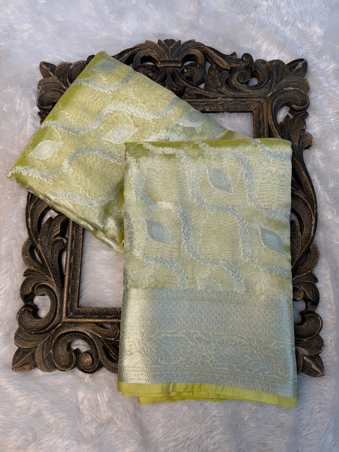 Contemporary Weave Kora Tissue Silk Banarasi Saree