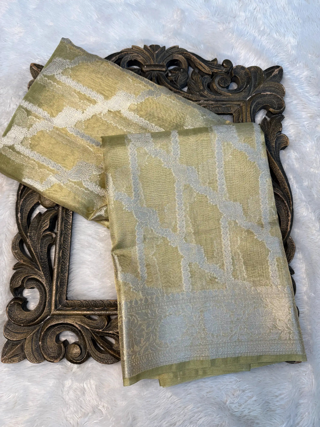 Contemporary Weave Kora Tissue Silk Banarasi Saree