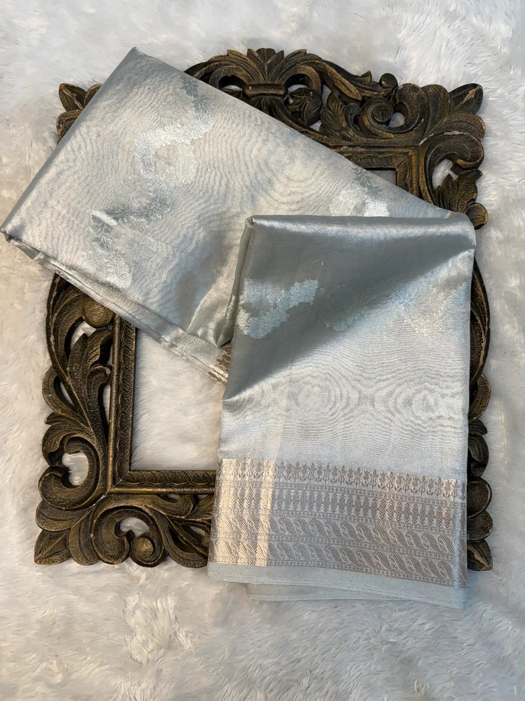 Contemporary Weave Kora Tissue Silk Banarasi Saree