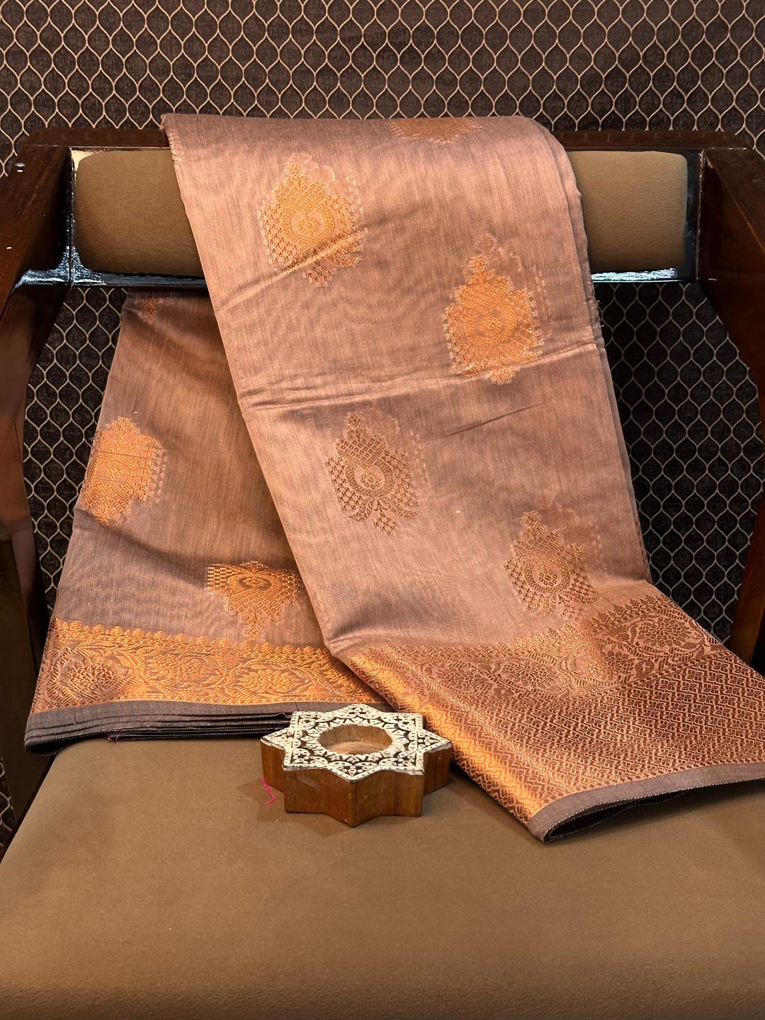 Eccentric Zari Weave Softsilk Heritage Banarasi Saree