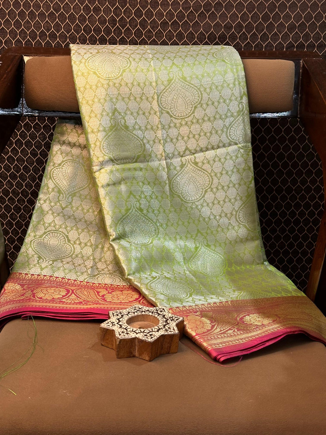 Eccentric Zari Weave Softsilk Heritage Banarasi Saree