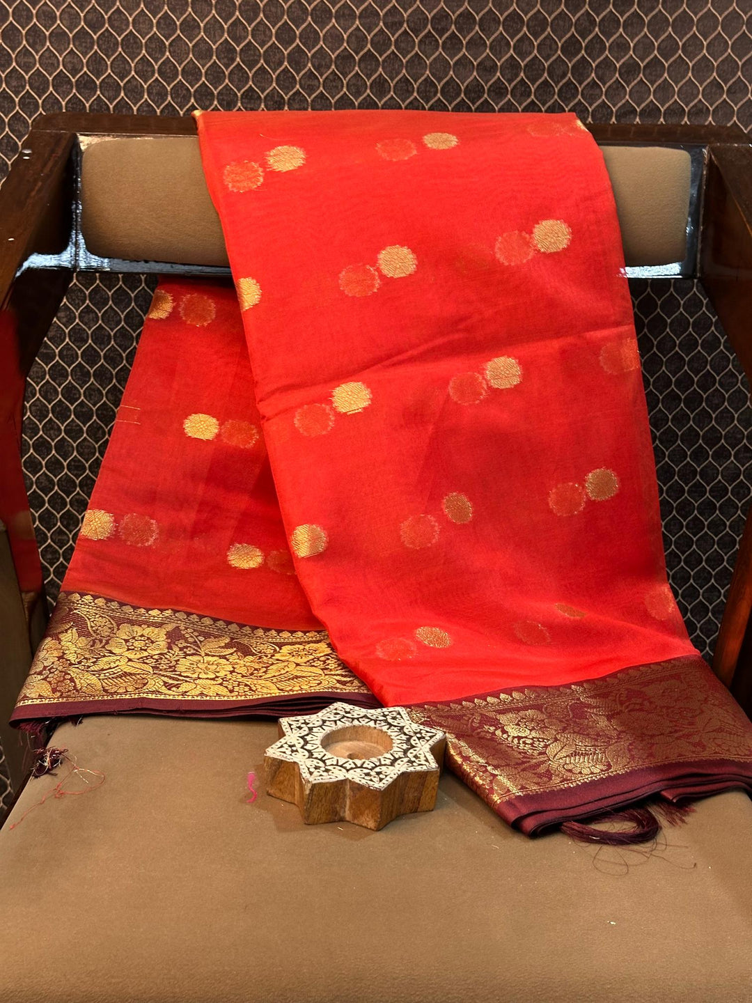 Eccentric Zari Weave Softsilk Heritage Banarasi Saree