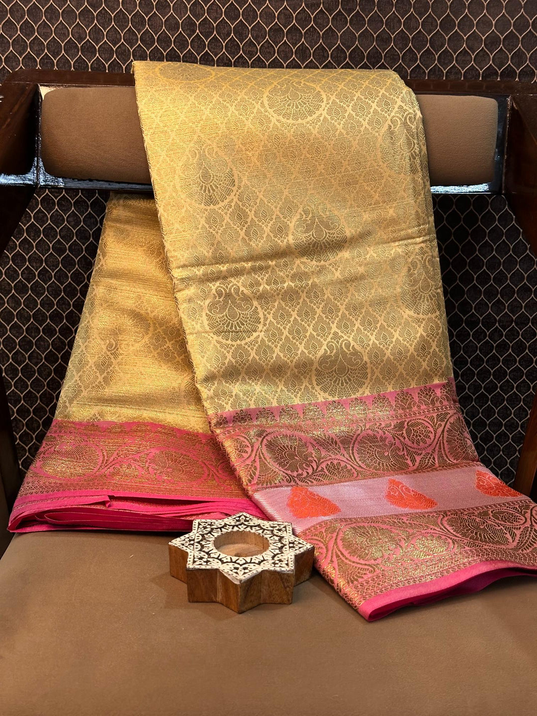 Eccentric zari weave Softsilk Banarasi saree
