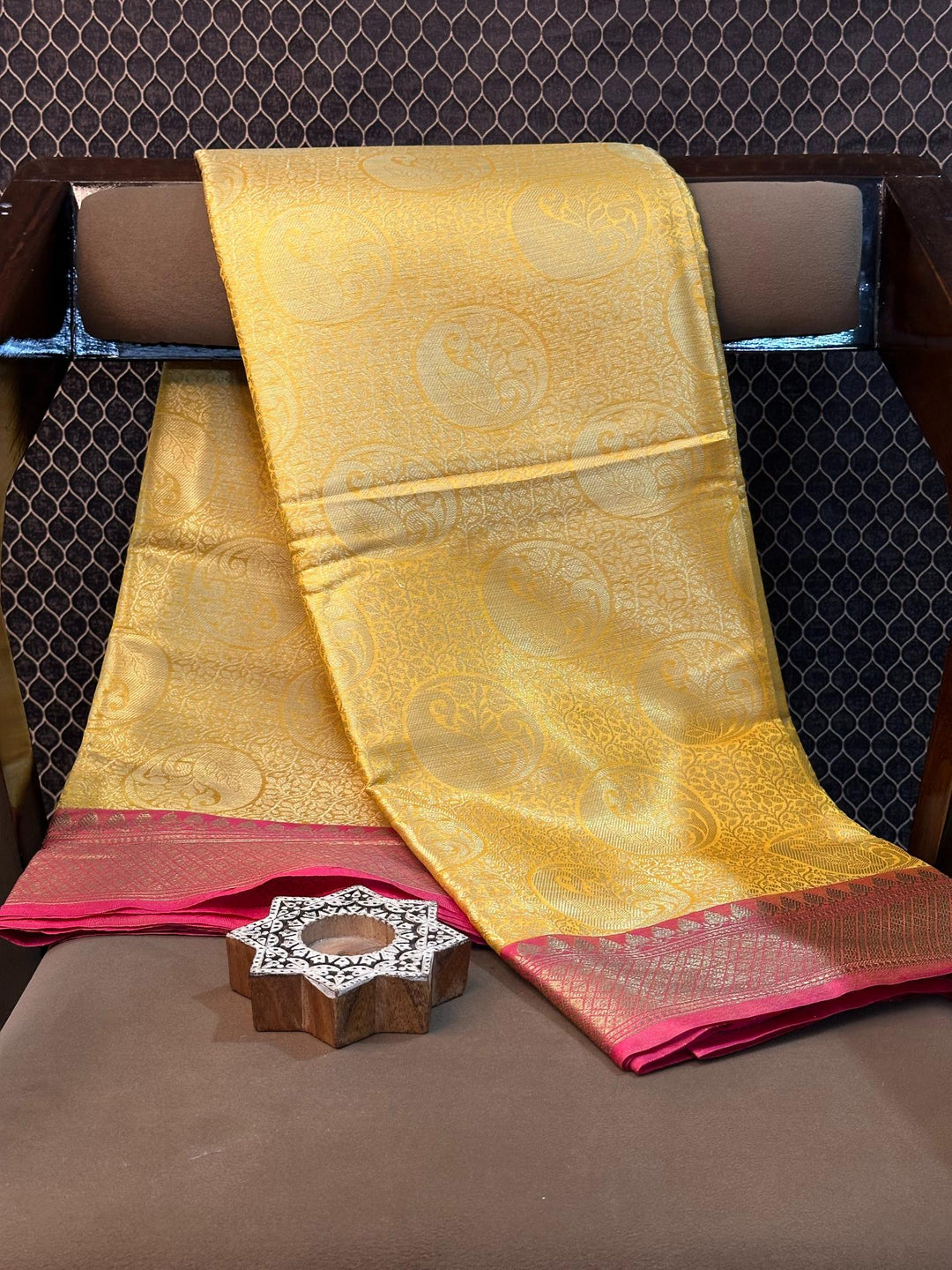 Eccentric Zari Weave Softsilk Heritage Banarasi Saree