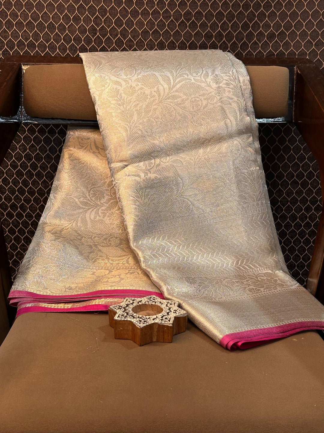 Eccentric Zari Weave Softsilk Heritage Banarasi Saree