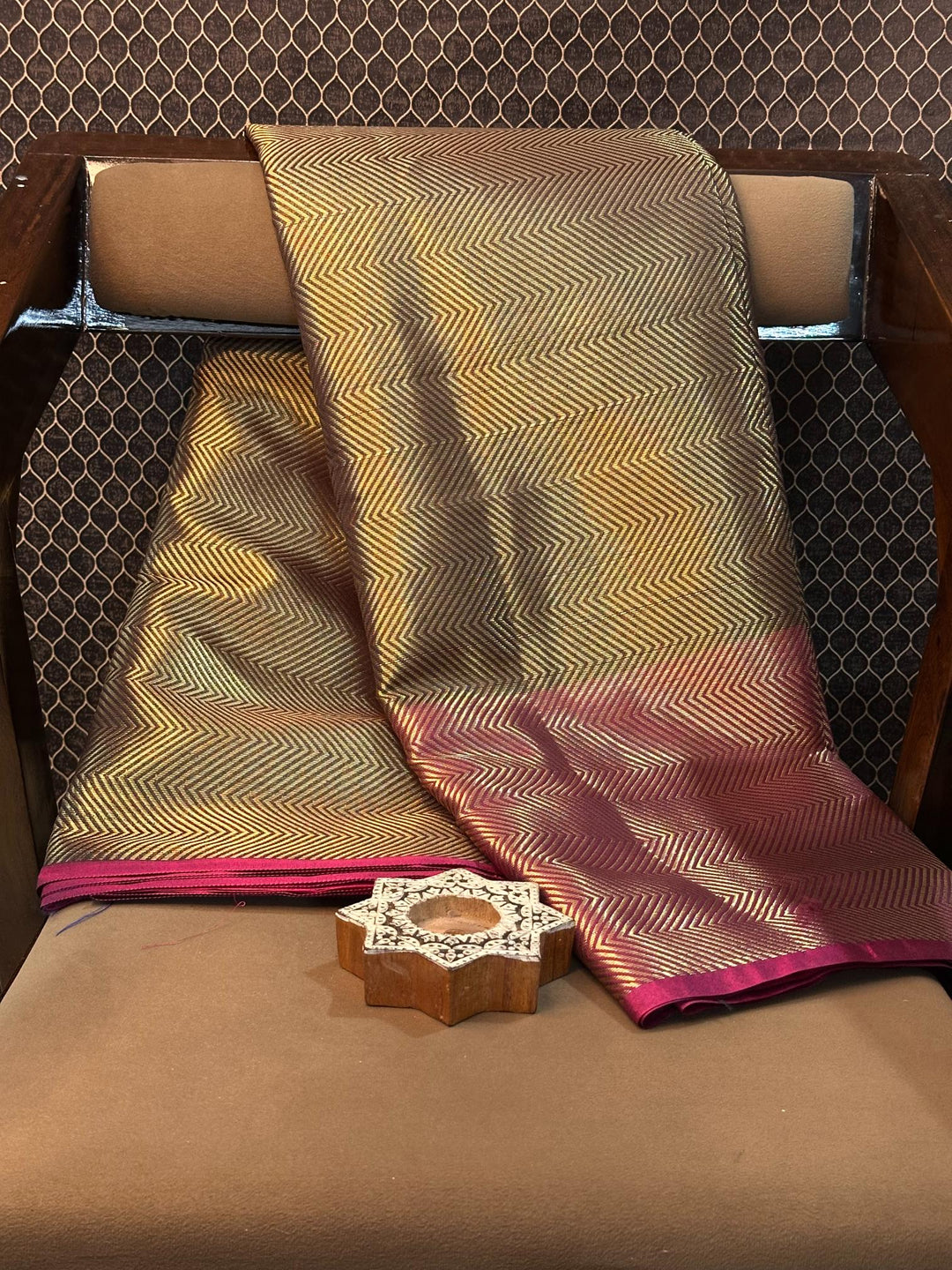 Eccentric Zari Weave Softsilk Heritage Banarasi Saree