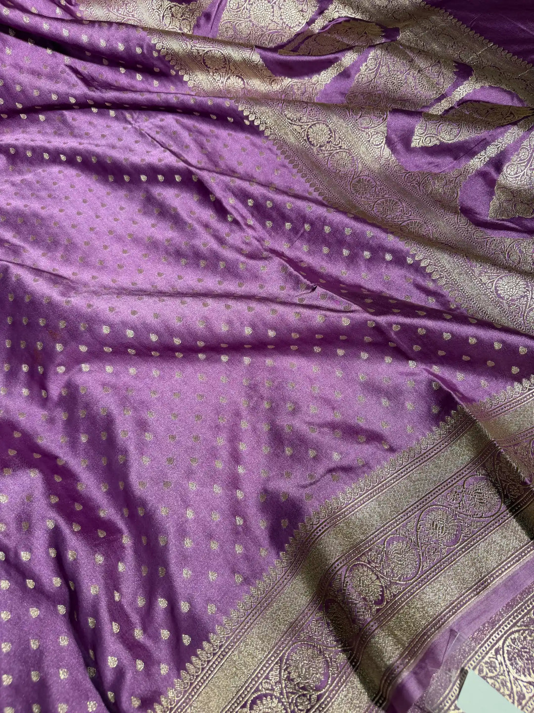 Lavender Eccentric Mashru Katan Silk Banarasi Saree