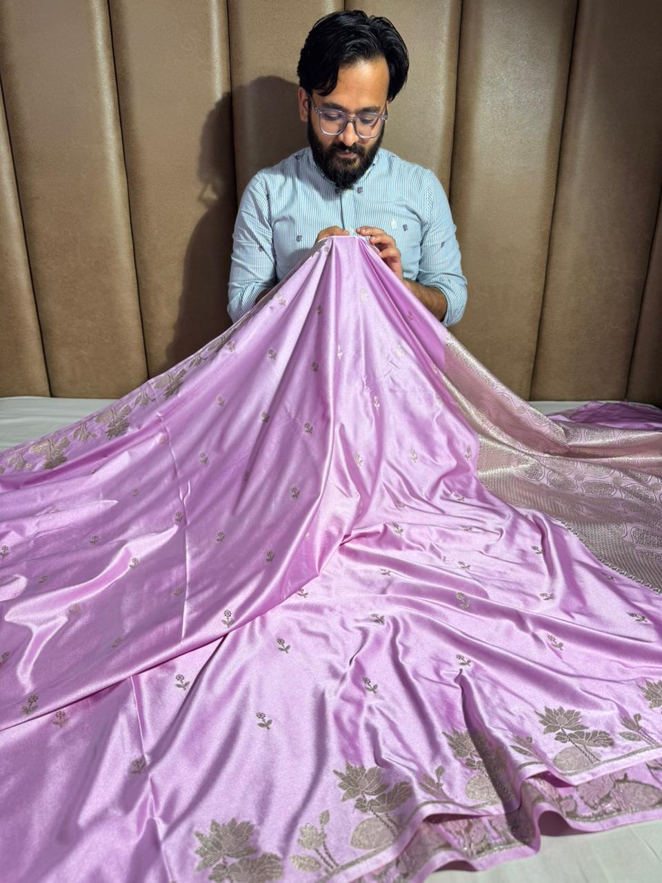 Lavender Pink Mashru Katan Silk Traditional Banarasi Saree
