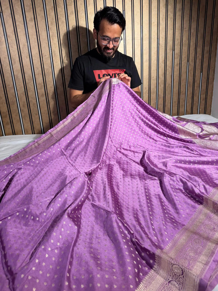 Lavender Eccentric Mashru Katan Silk Banarasi Saree