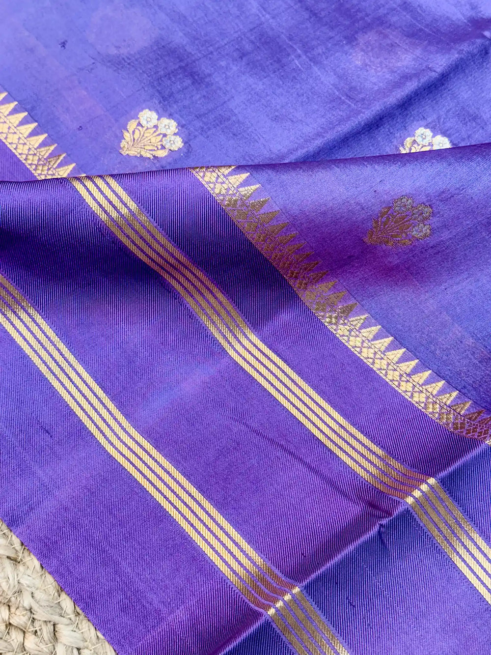 Lavender Pure Raw Mango Silk Banarasi Saree