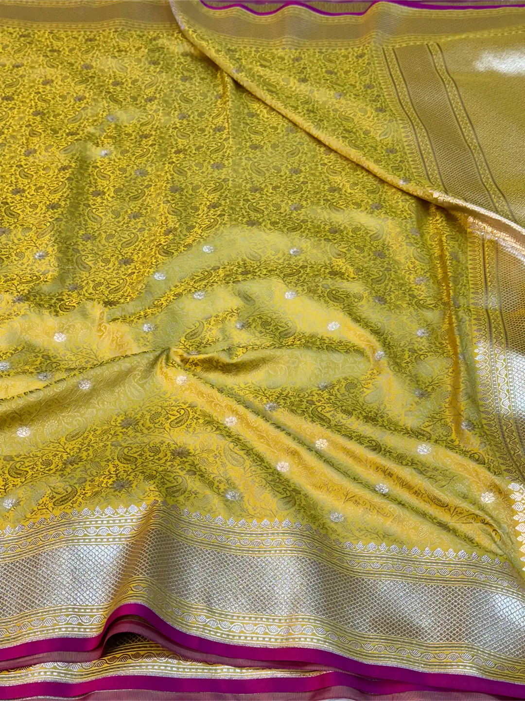 Lemon Yellow Intricate Mashru Katan Silk Tanchoi Banarasi Saree