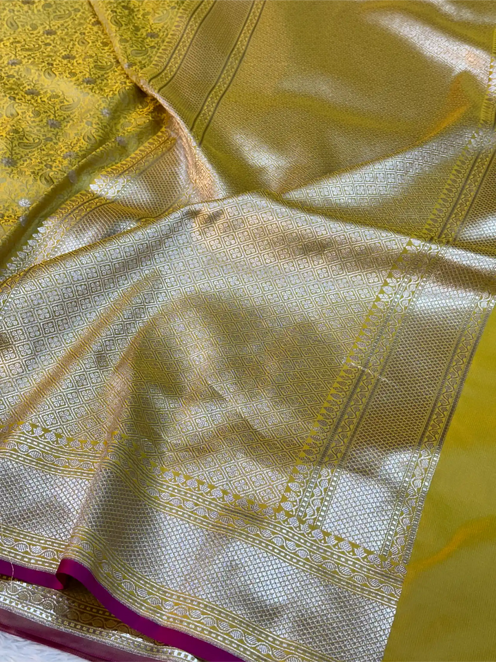Lemon Yellow Intricate Mashru Katan Silk Tanchoi Banarasi Saree
