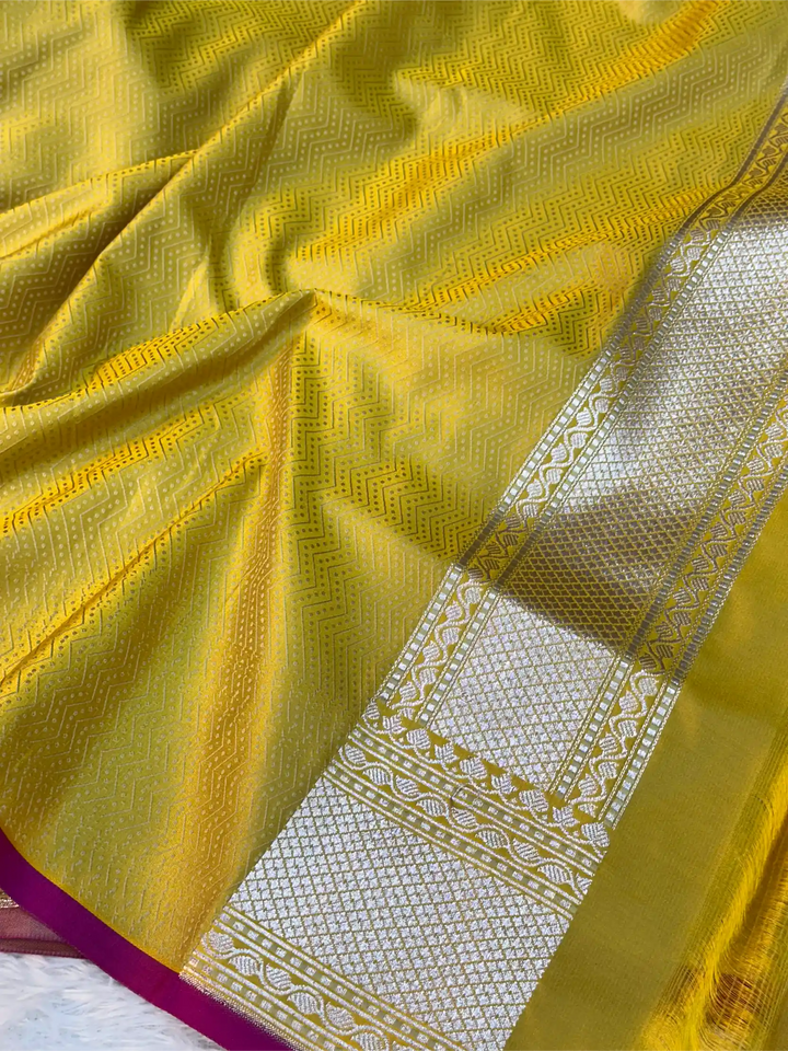 Lemon Yellow Intricate Mashru Katan Silk Tanchoi Banarasi Saree