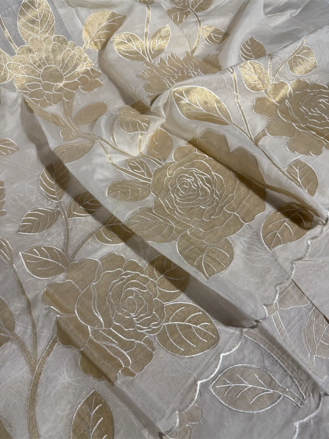 Light Cream Pure Mul Chanderi Appliqué Work Banarasi Saree