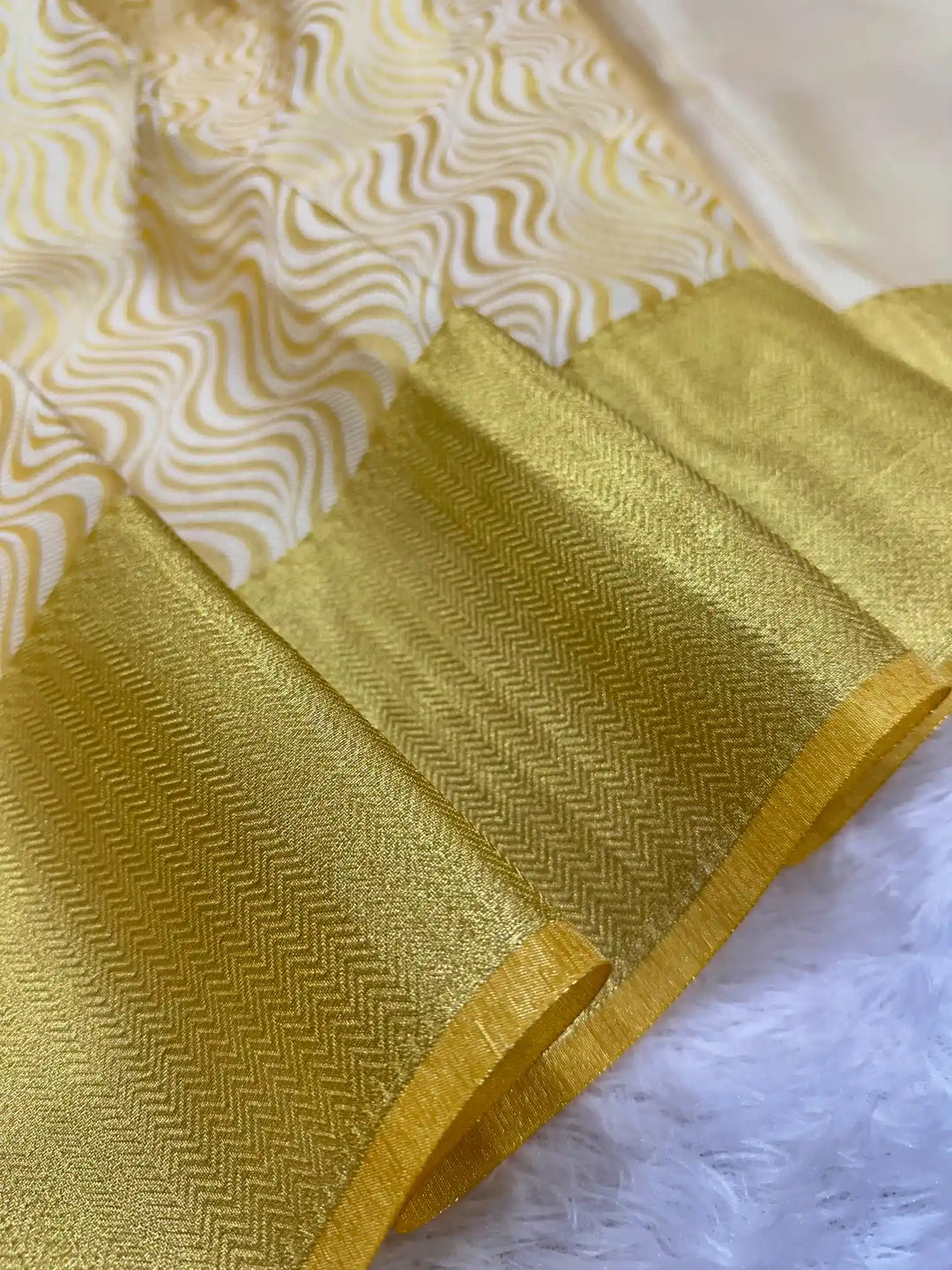 Light Gold Leheriya Kanjivaram Tissue Saree