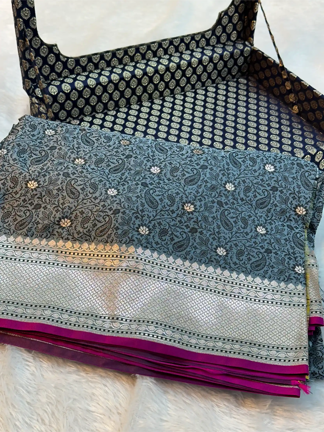Light Grey Intricate Mashru Katan Silk Tanchoi Banarasi Saree