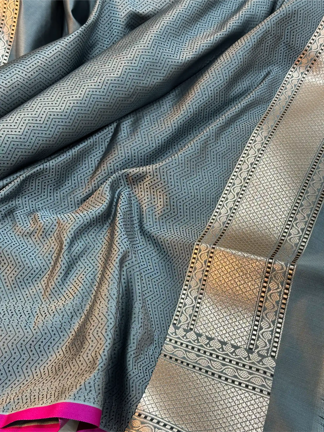 Light Grey Intricate Mashru Katan Silk Tanchoi Banarasi Saree