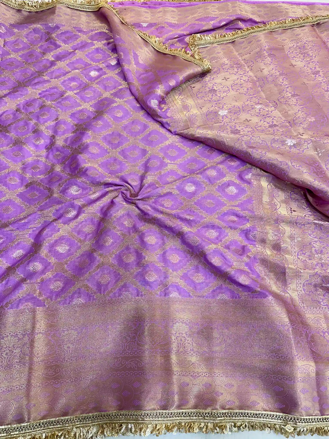 Light Lavender Chiniya Silk Lace Attached Banarasi Saree