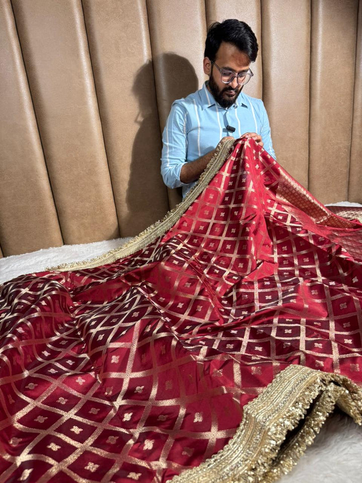 Light Maroon Chinia Silk Checkered Designer Banarasi Saree