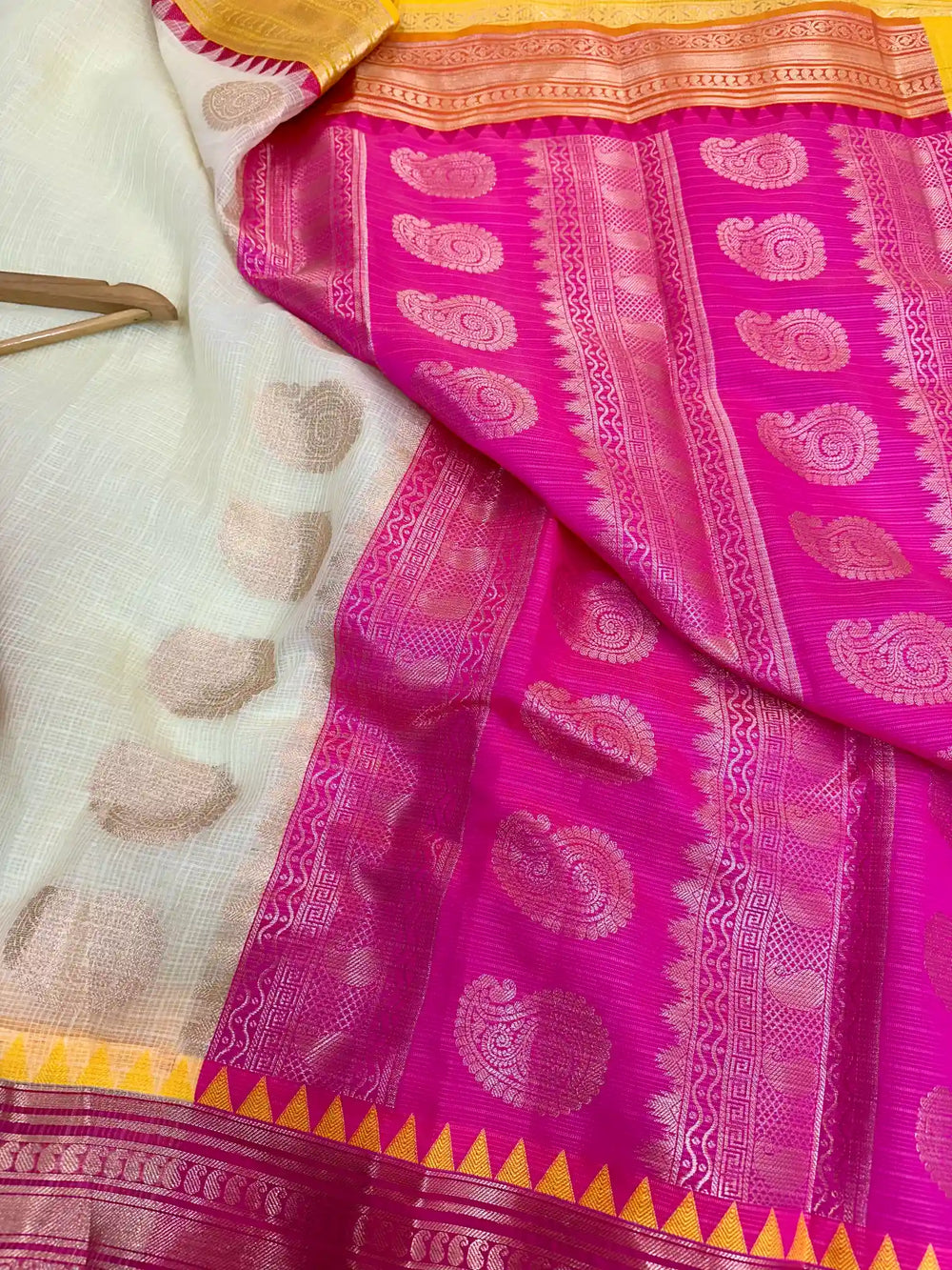 Light Off-White Dharmavaram Cotton Silk Checks Weave Banarasi Saree