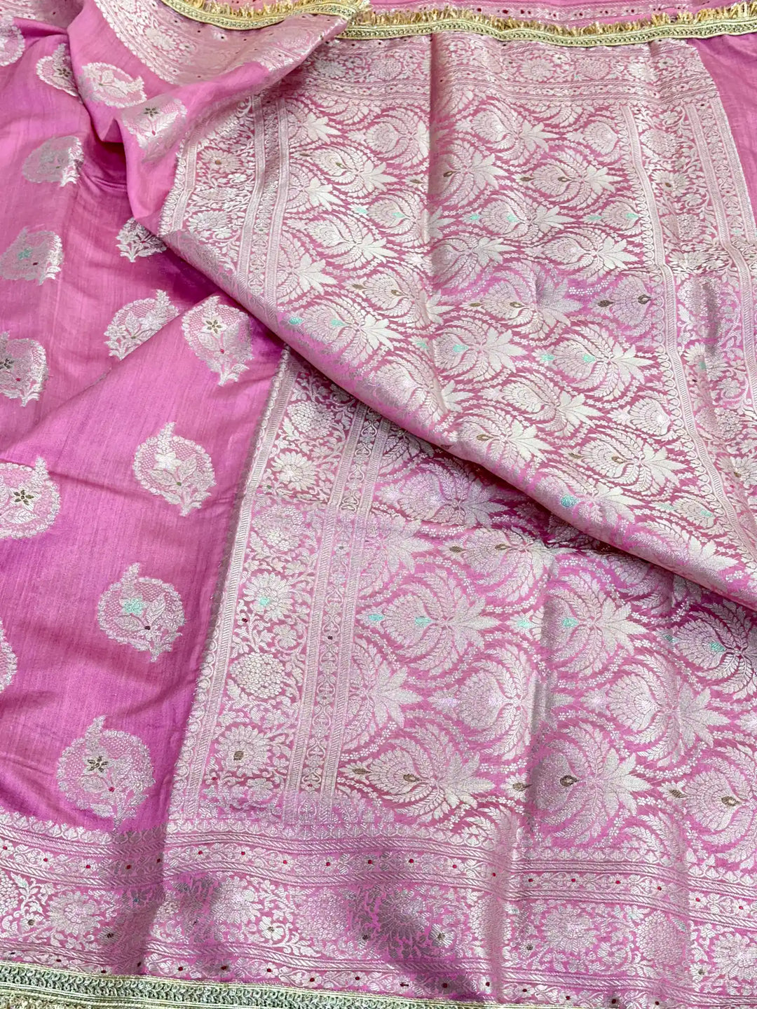 Light Pink Pure Chiniya Silk Lace Attached Banarasi Saree