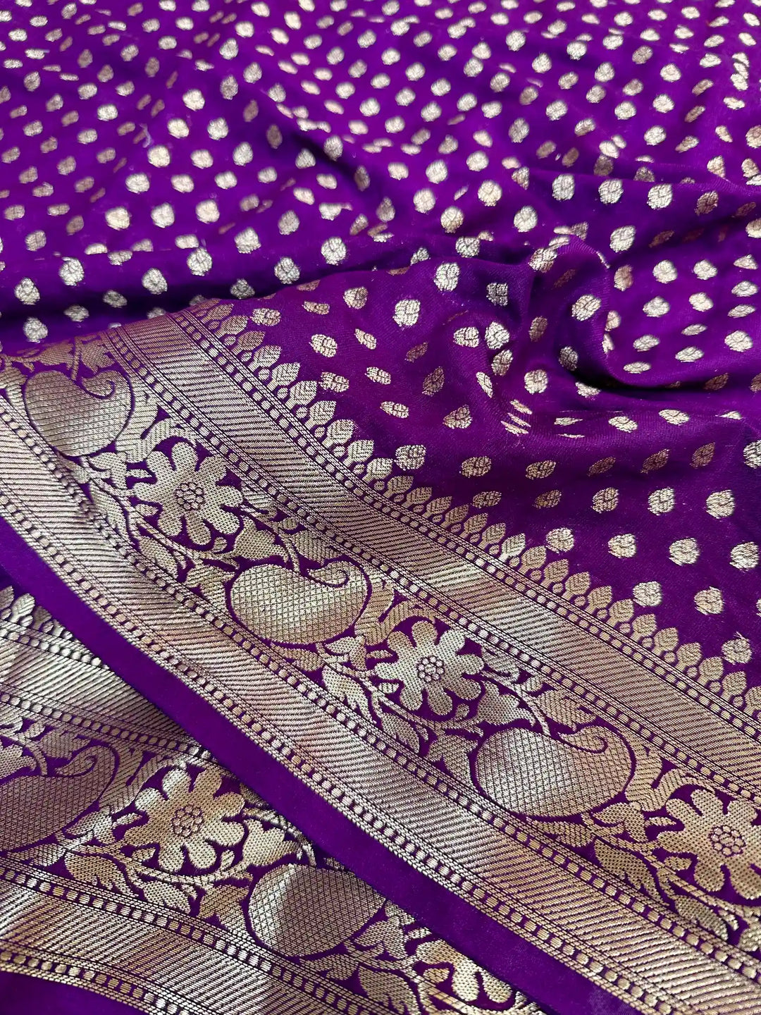 Light Purple Chiniya Silk Zari Buti Weave Banarasi Saree