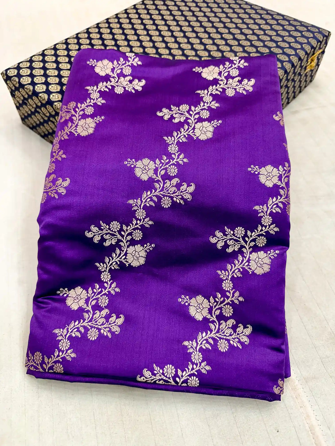 Light Purple Mashru Katan Silk Leheriya Weave Banarasi Saree