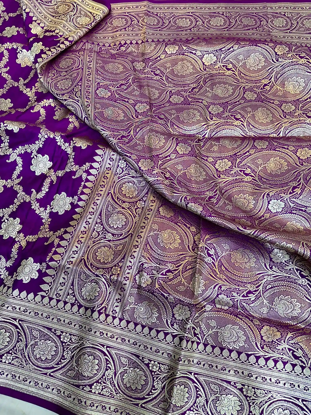 Light Purple Satin Katan Silk Floral Jaal Banarasi Saree