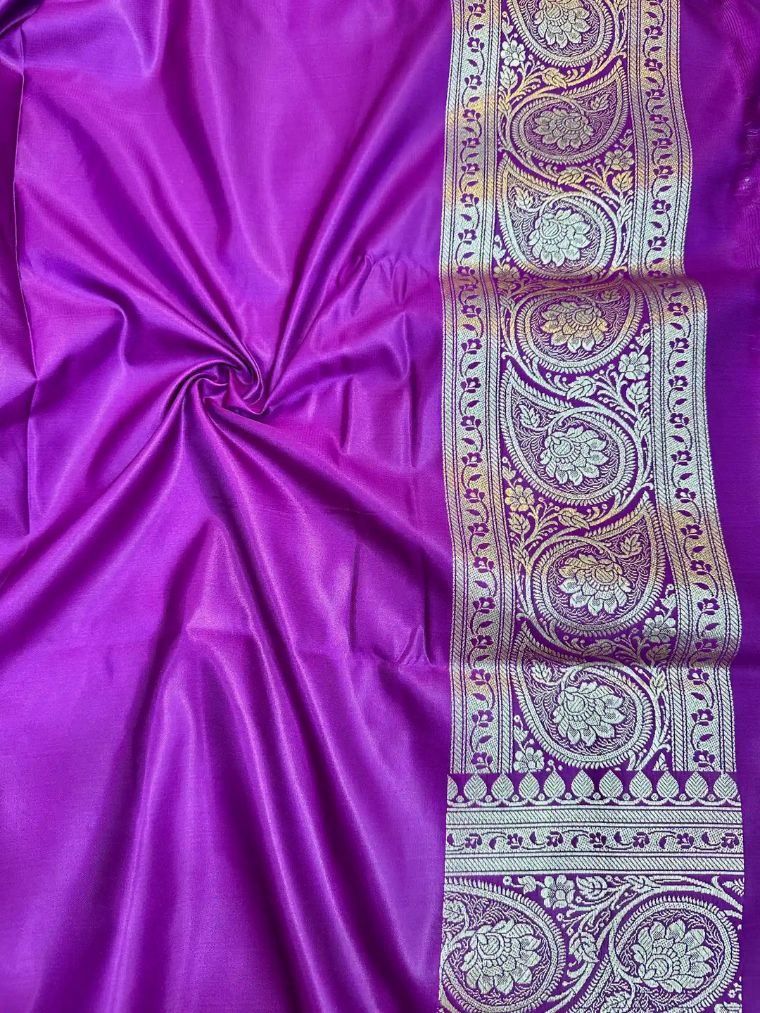 Light Purple Satin Katan Silk Floral Jaal Banarasi Saree