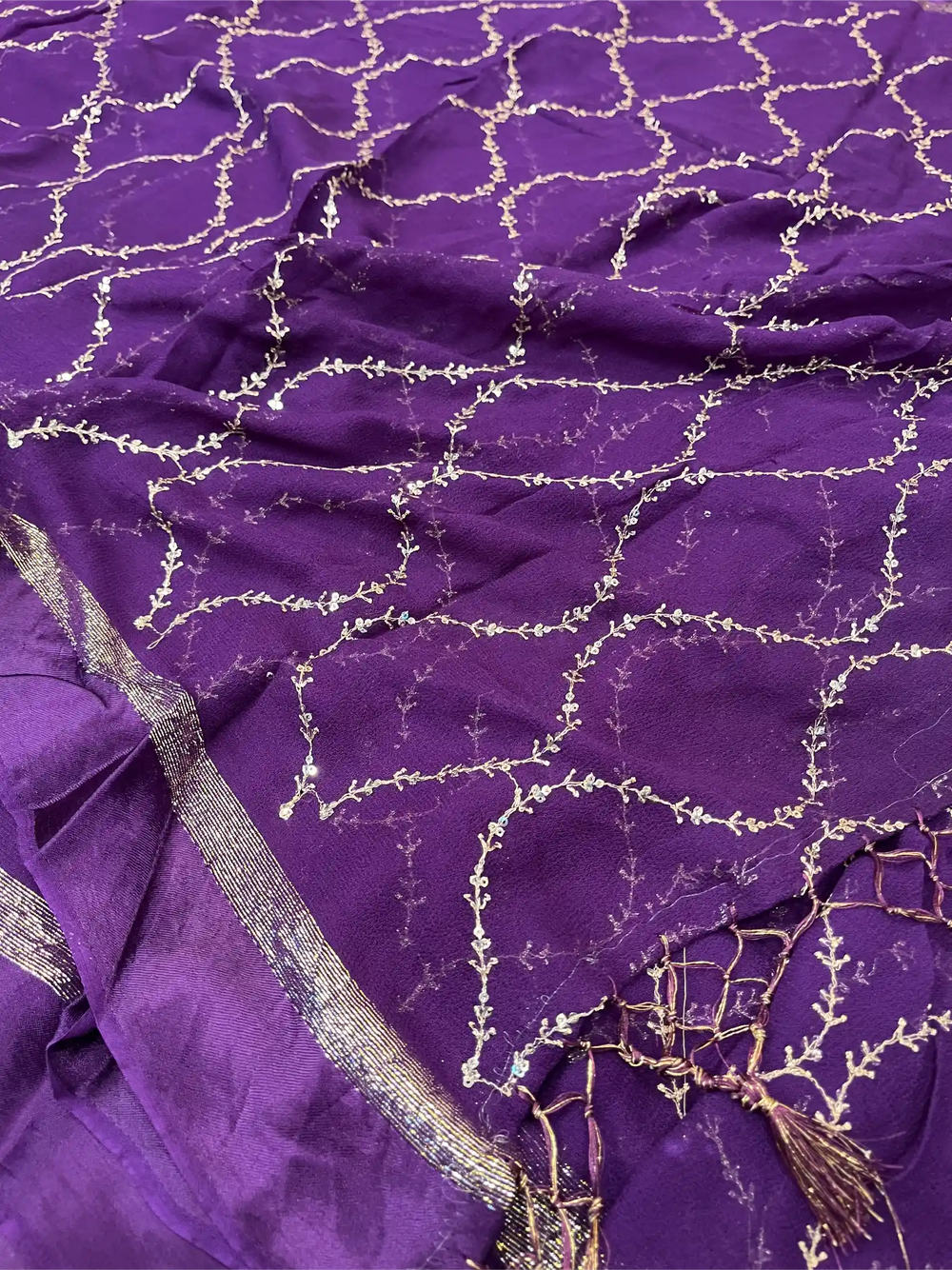 Light Purple Viscose Georgette Silk Thread Embroidered Saree