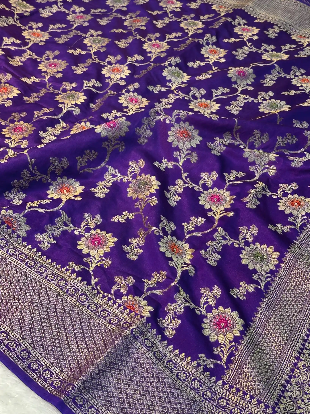 Light Violet Warm Silk Floral Meenakari Banarasi Saree