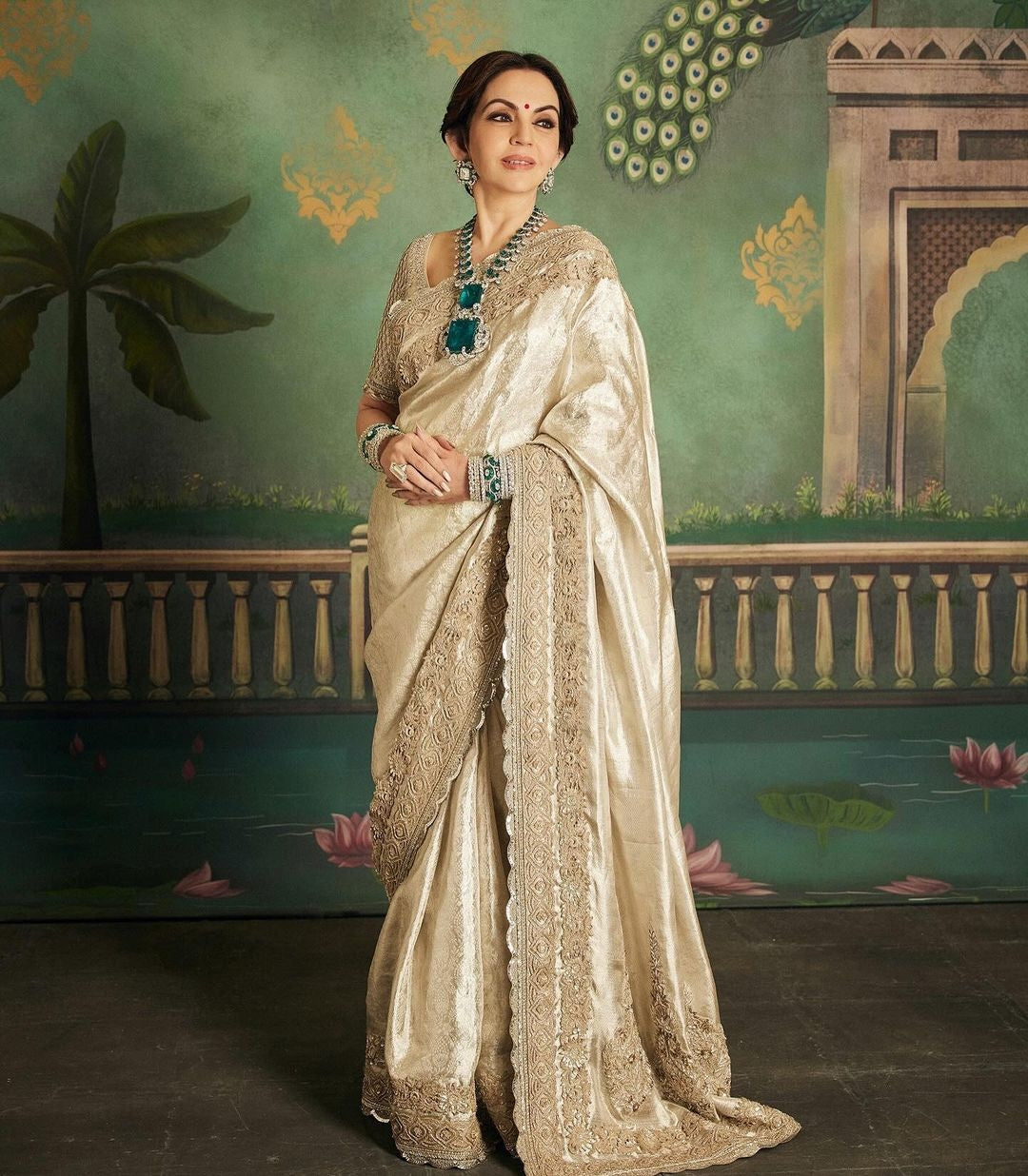  Limited Edition Nita Ambani Mam Kanchipuram tissue silk saree with rich pallu and blouse

