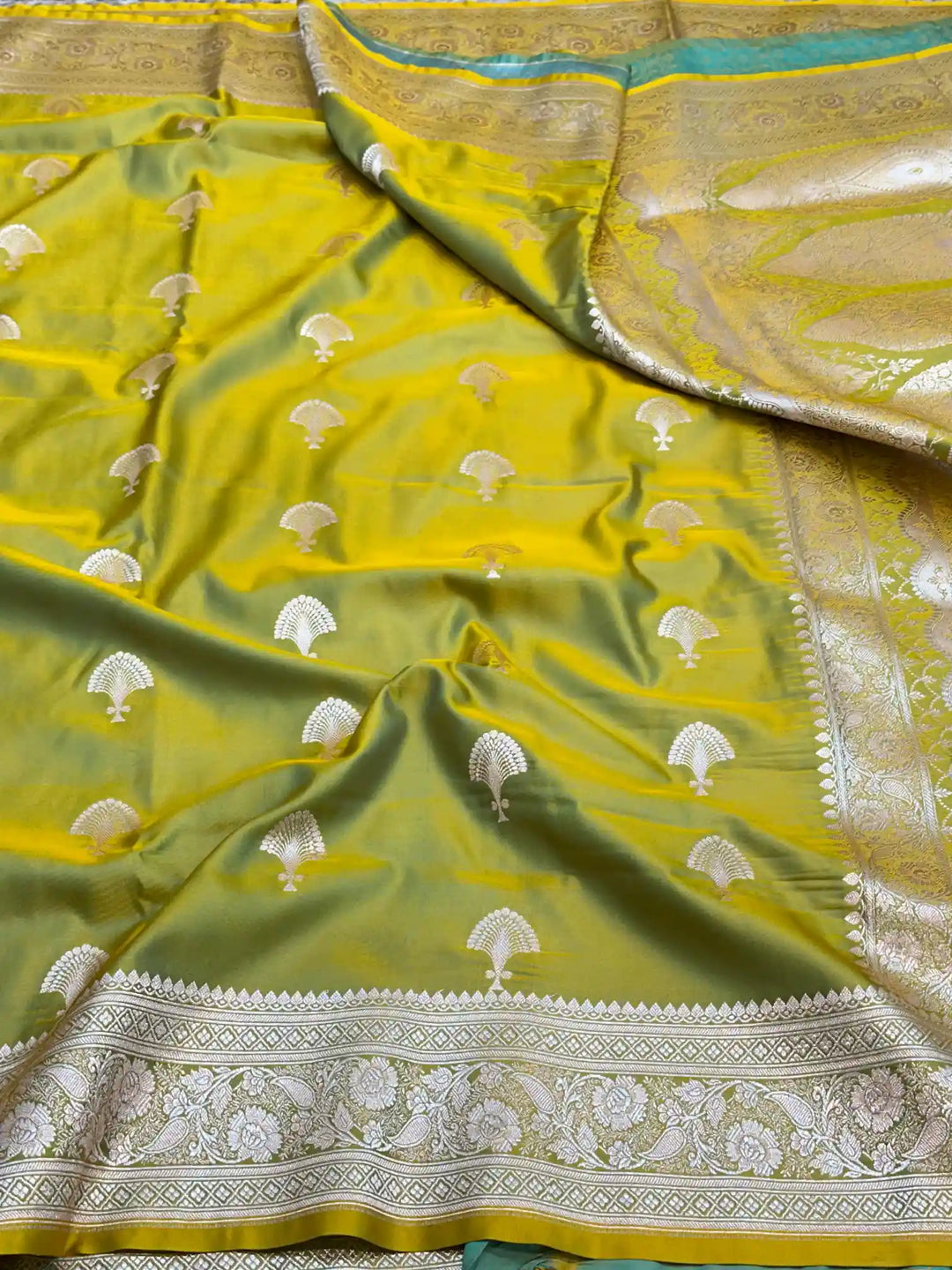 Mehendi Green Zari Buta Weave Mashru Silk Saree