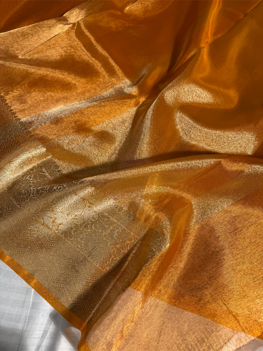 Metallic Orange Tissue Silk Traditional Border Weave Banarasi Saree