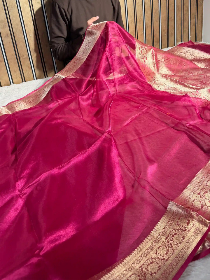 Metallic Rani Pink 100% Pure Tissue Silk Traditional Jacquard Weave Banarasi Saree