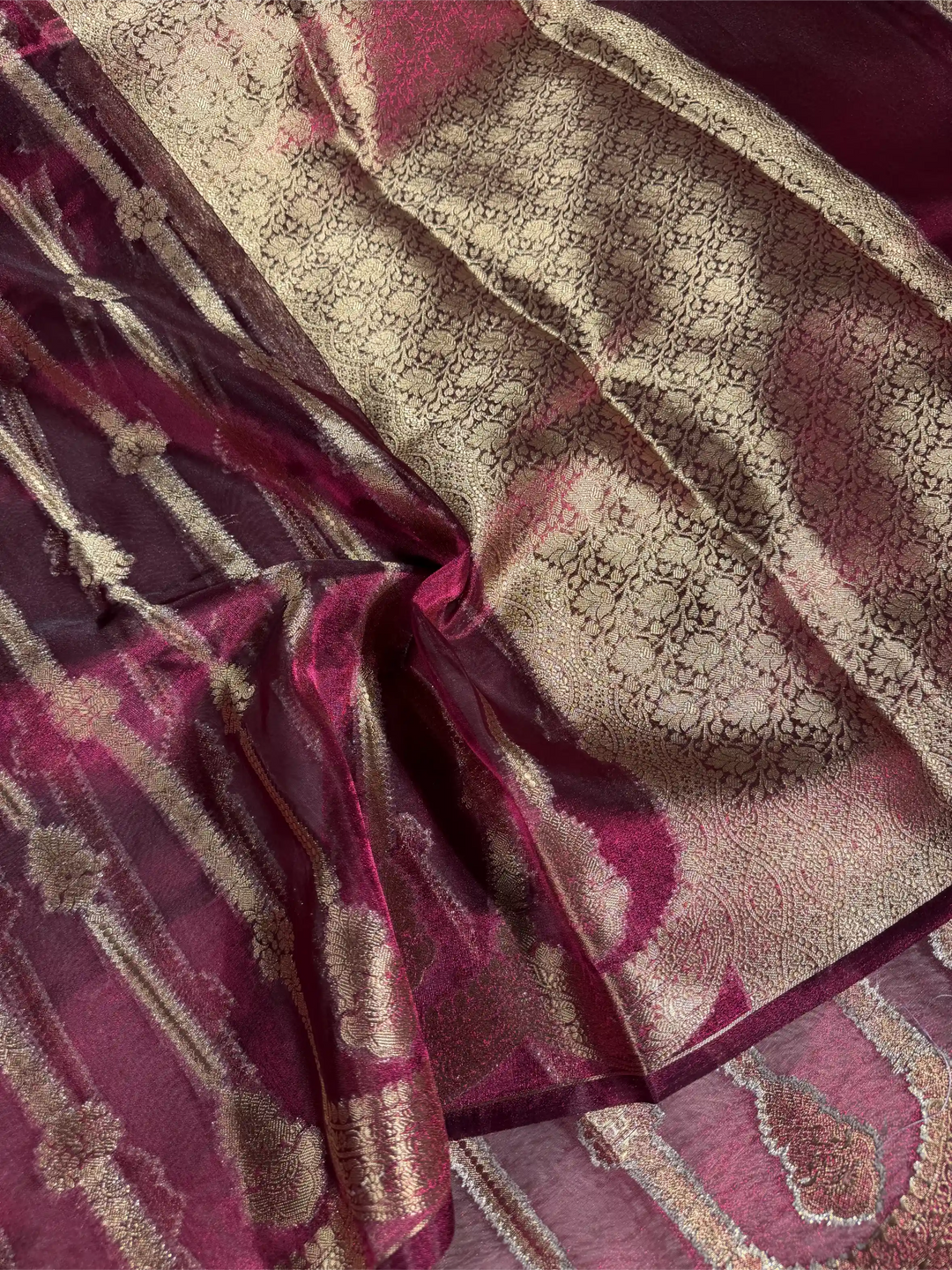 Metallic Rani Pink Kora Tissue Silk Contemporary Weave Banarasi Saree