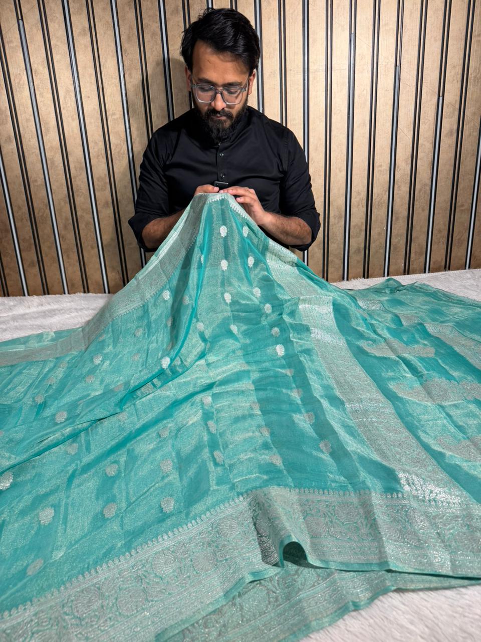 Metallic Sea Green Pure Khaddi Tissue Silk Handwoven Banarasi Saree