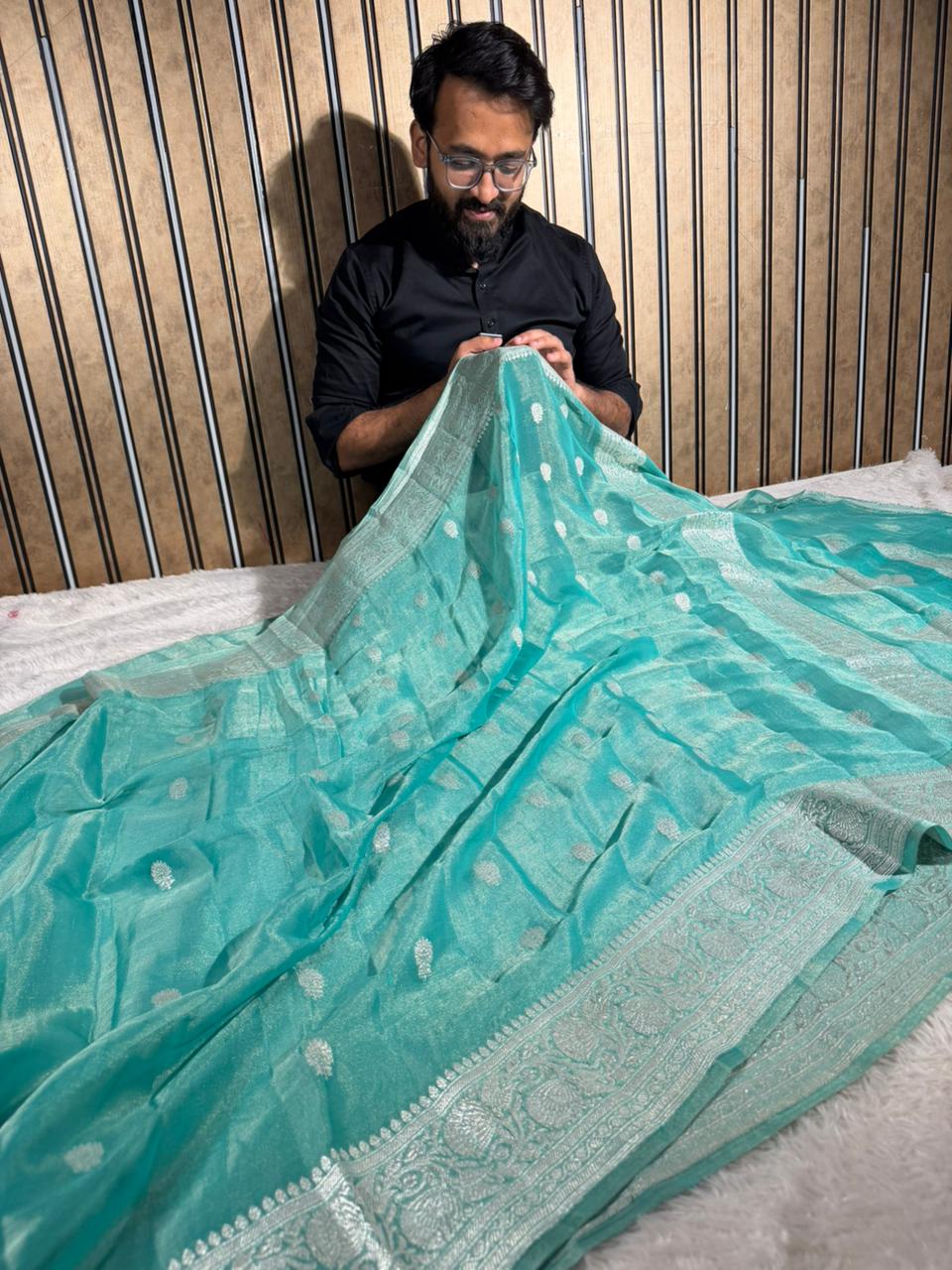 Metallic Sea Green Pure Khaddi Tissue Silk Handwoven Banarasi Saree