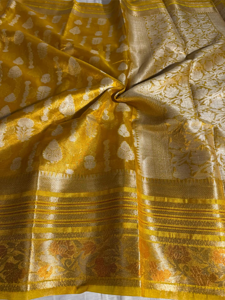 Metallic Yellow Tissue Silk Jacquard Traditional Weave Banarasi Saree