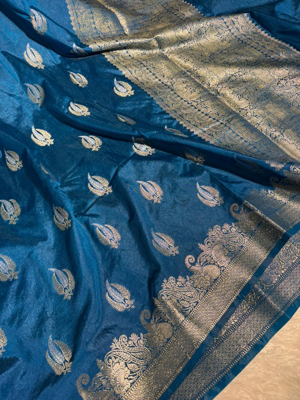 Midnight Blue Shade Warm Silk Traditional Banarasi Saree