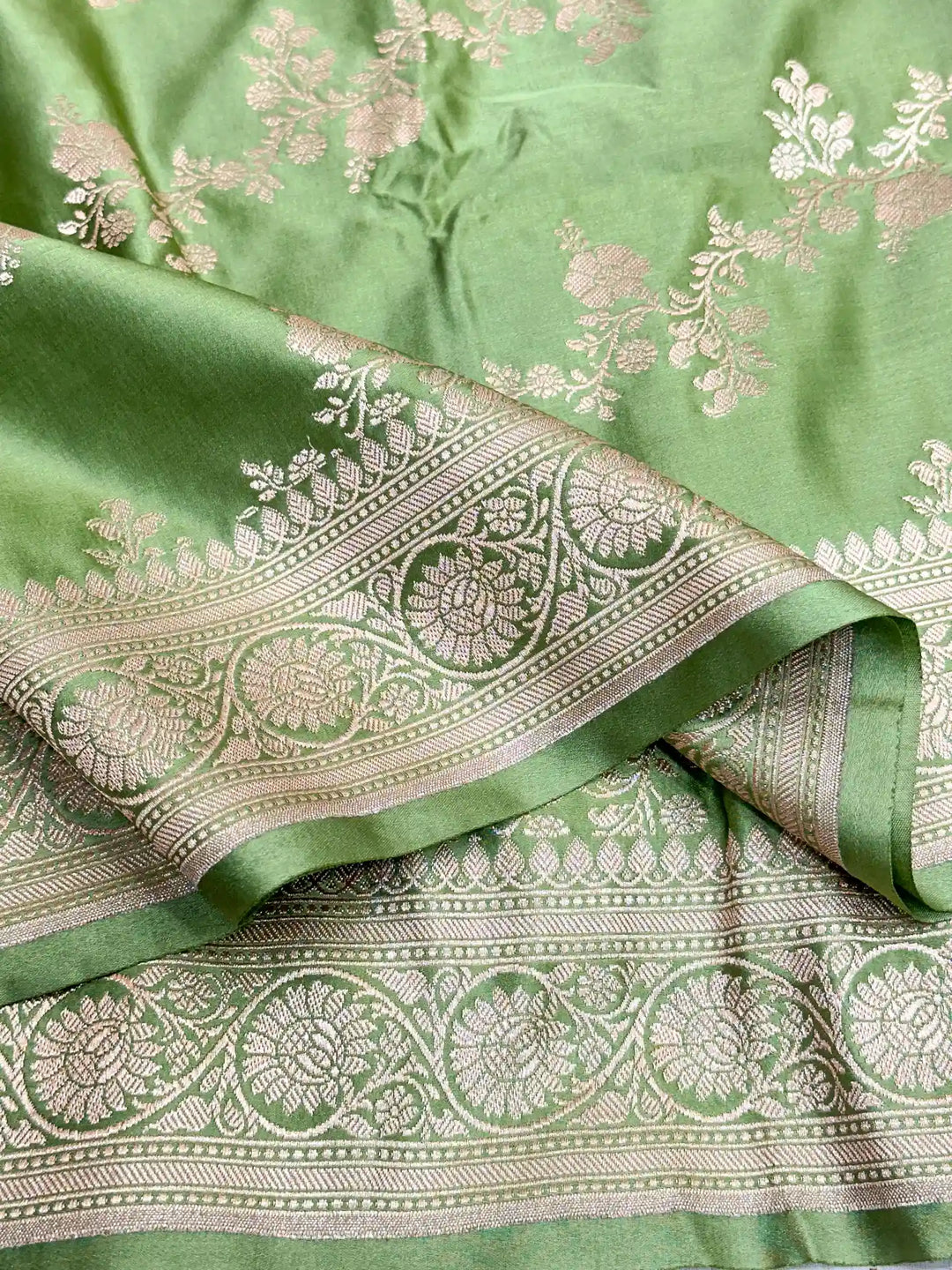 Moss Green Mashru Katan Silk Leheriya Weave Banarasi Saree