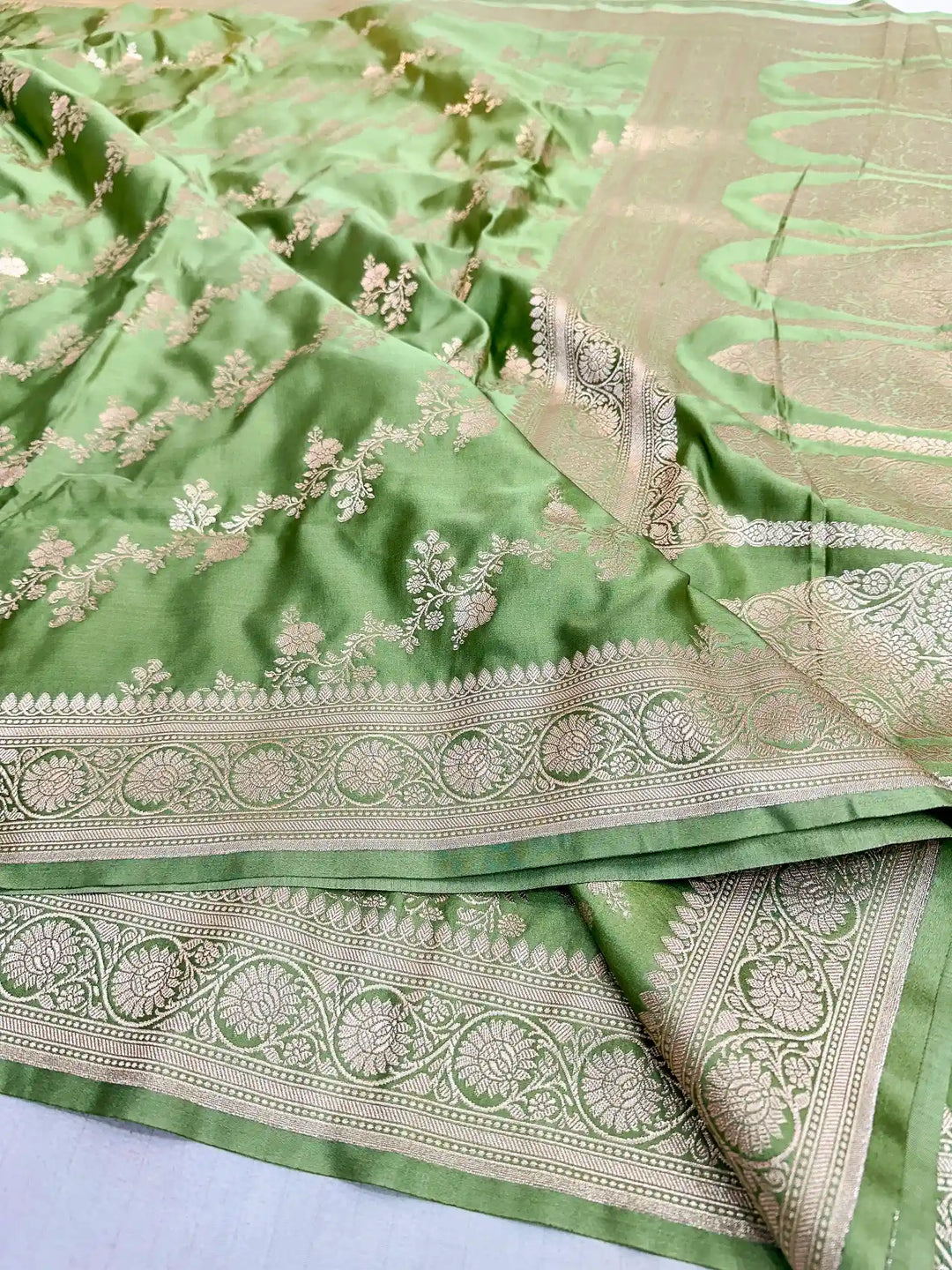 Moss Green Mashru Katan Silk Leheriya Weave Banarasi Saree