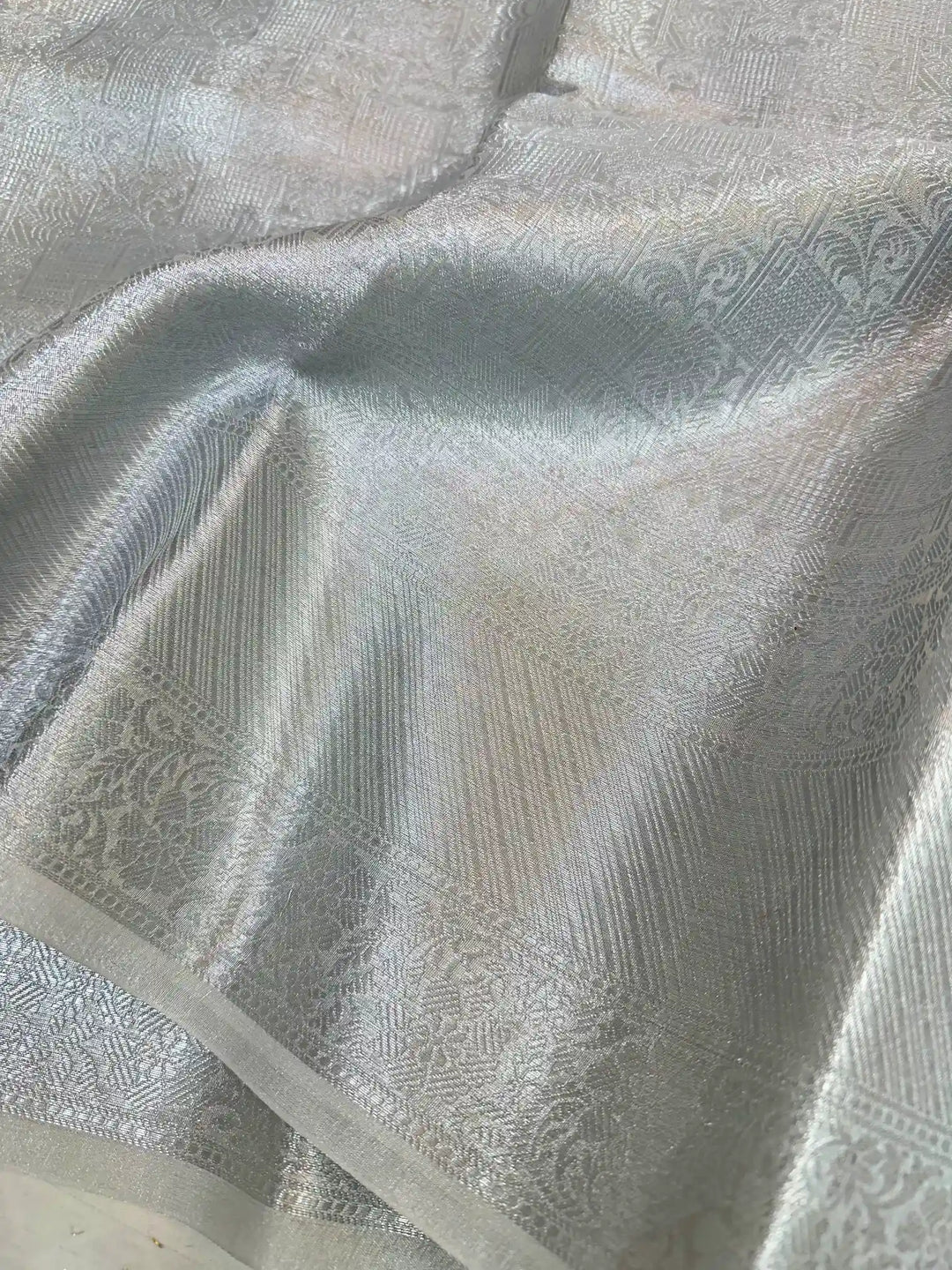 Nayanthara Ma’am Inspired Silver Zari Kanjeevaram Tissue Silk Brocade Weave Saree