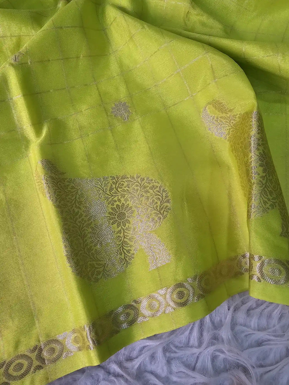 Neon Green Warm Silk Check Buti Banarasi Saree