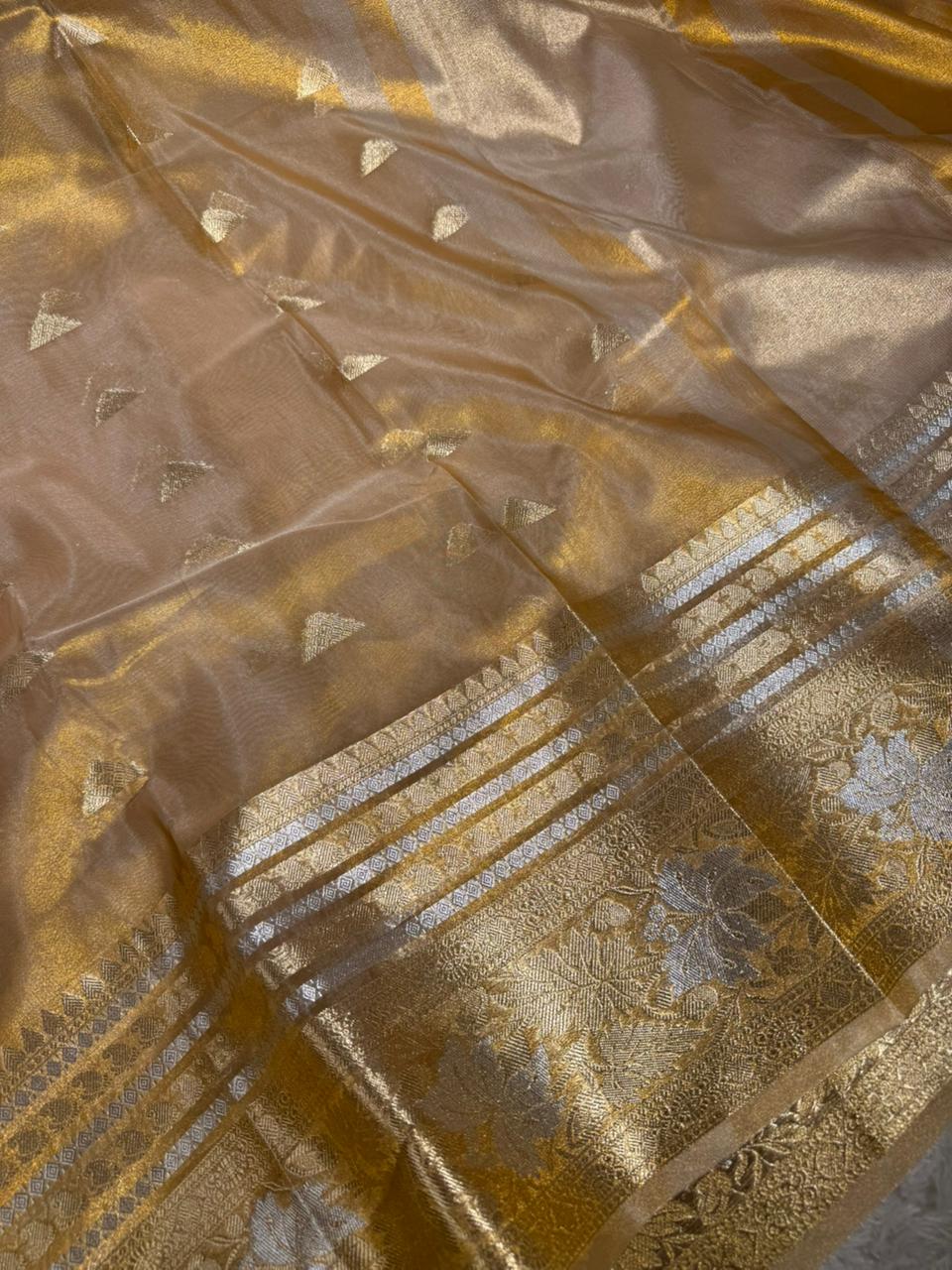 Never Seen Before Copper Tissue Silk Traditional Weave Banarasi Saree