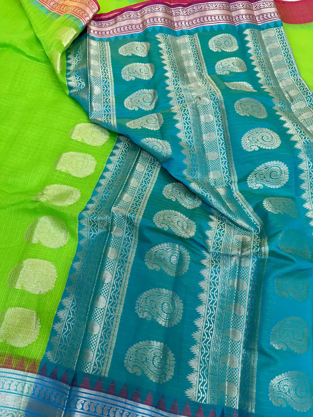 Parrot Green Dharmavaram Cotton Silk Checks Weave Banarasi Saree